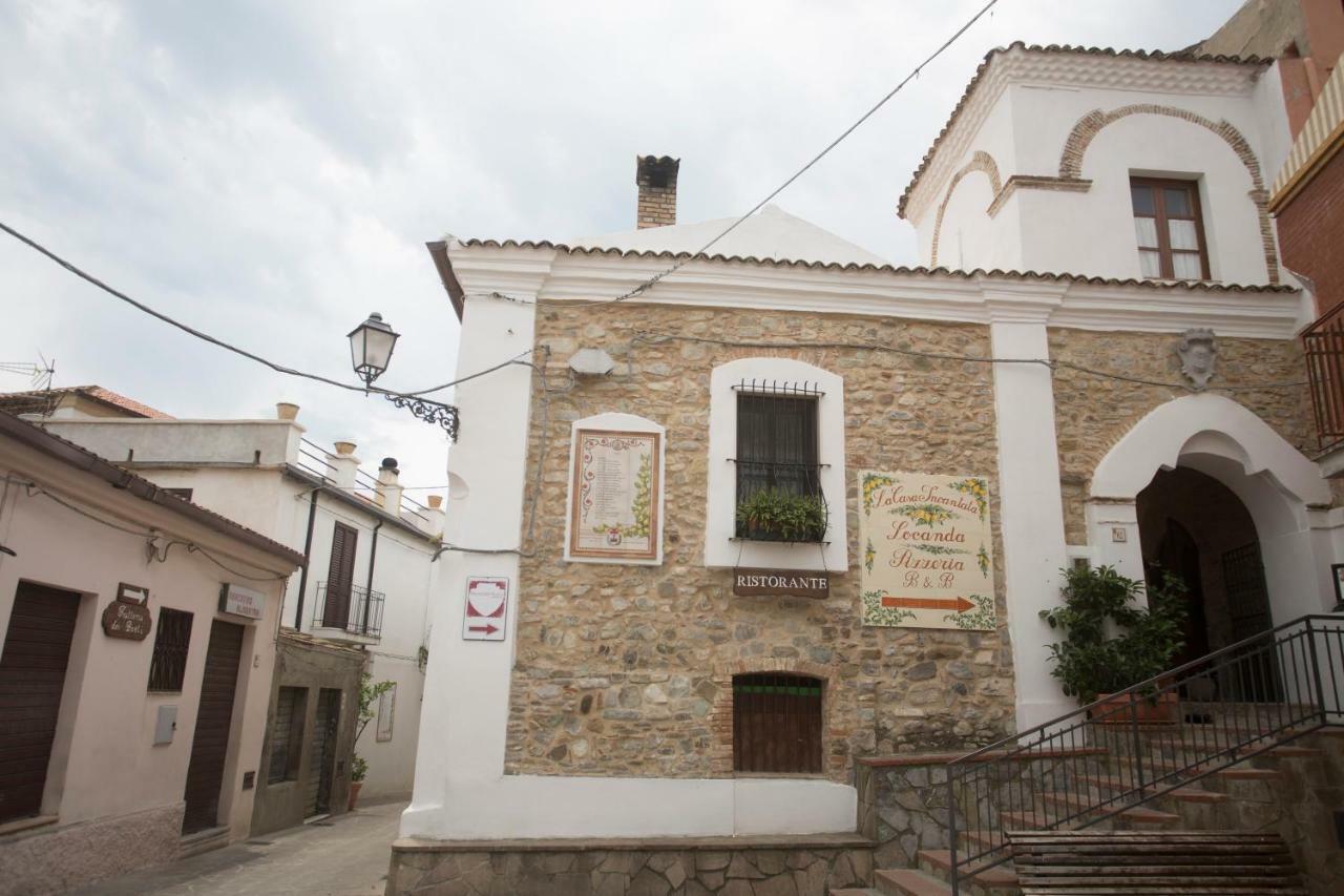 La Casa Incantata Rocca Imperiale Eksteriør billede